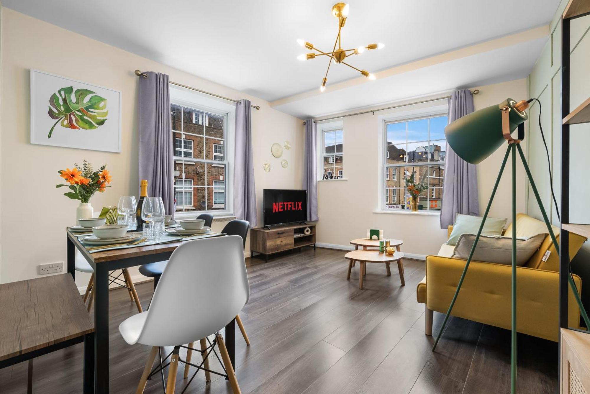 Chic 2 Bedroom Apartment Near Liverpool Street By Gold Stays Londres Extérieur photo
