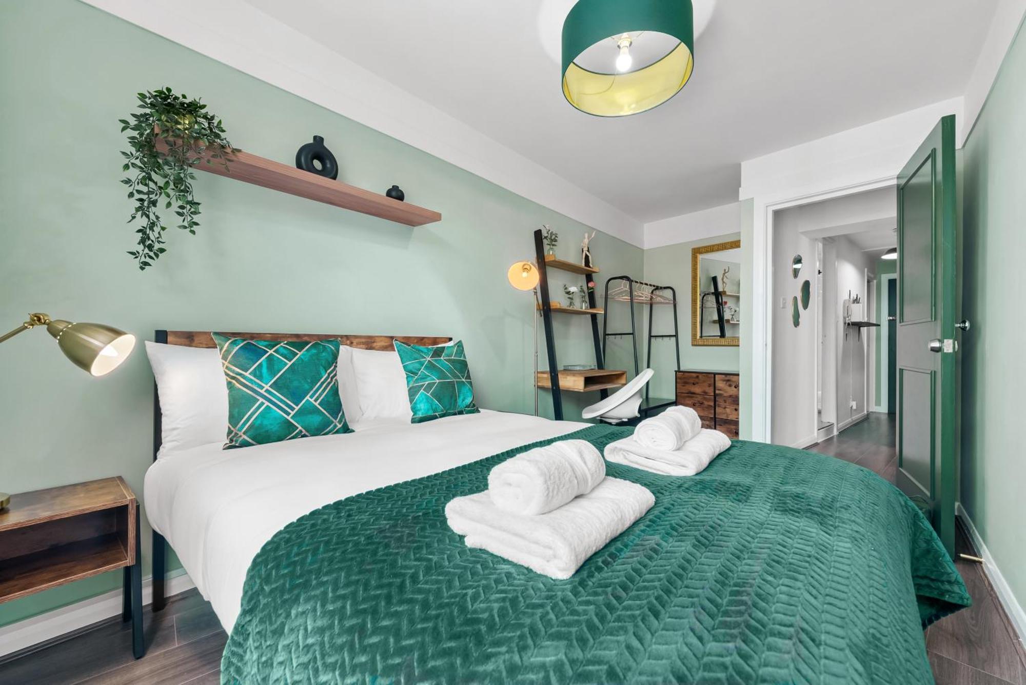 Chic 2 Bedroom Apartment Near Liverpool Street By Gold Stays Londres Extérieur photo