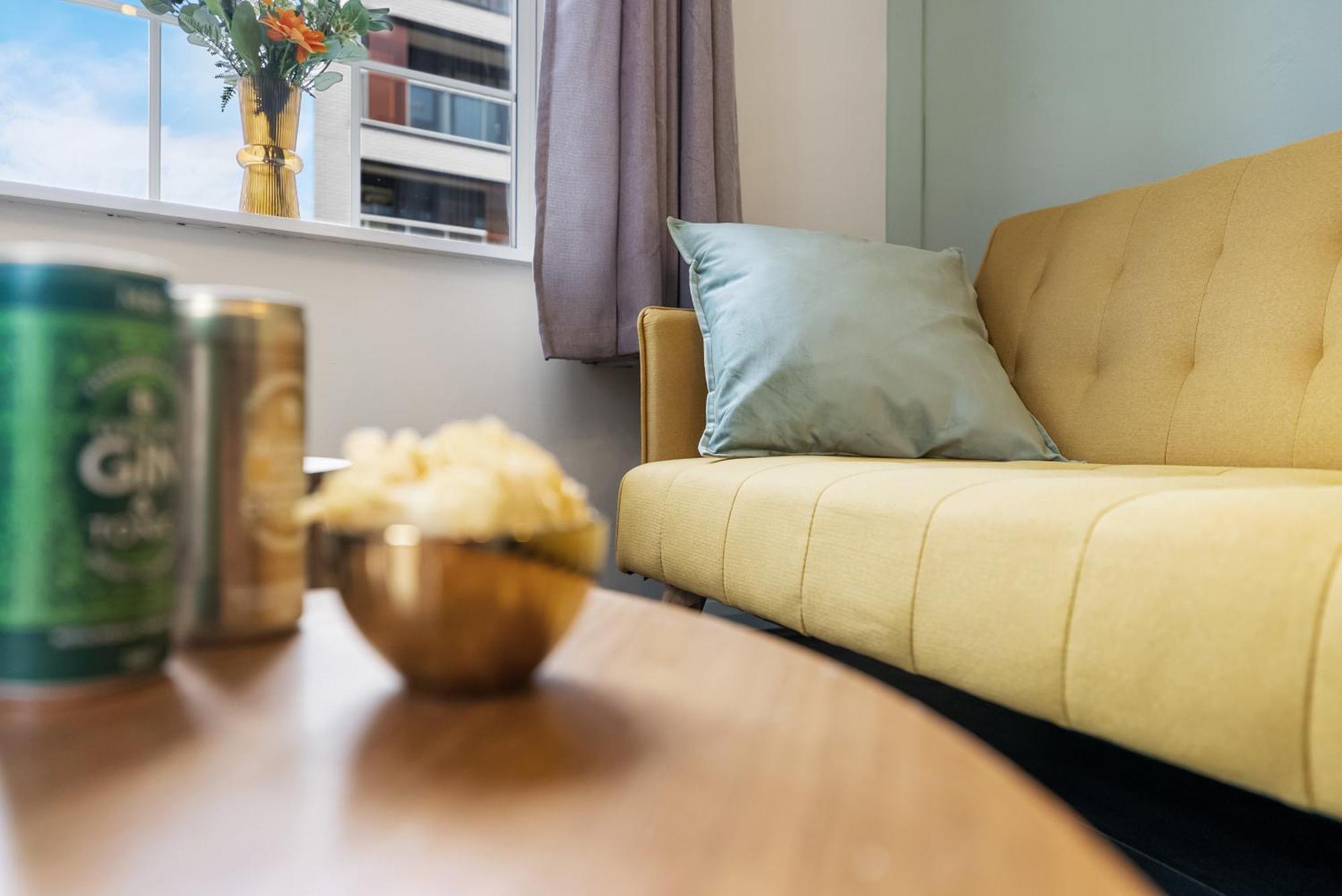 Chic 2 Bedroom Apartment Near Liverpool Street By Gold Stays Londres Extérieur photo