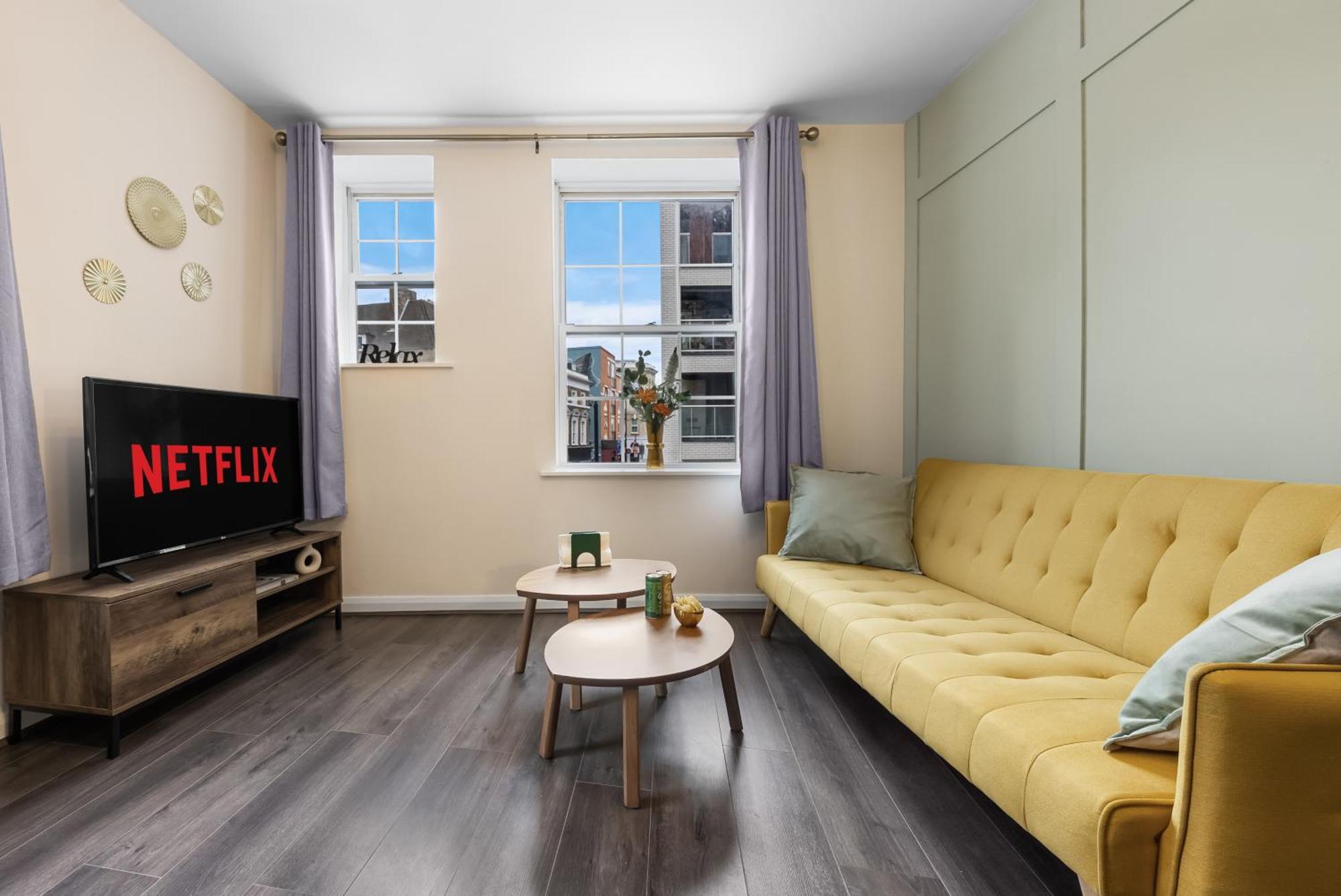 Chic 2 Bedroom Apartment Near Liverpool Street By Gold Stays Londres Extérieur photo
