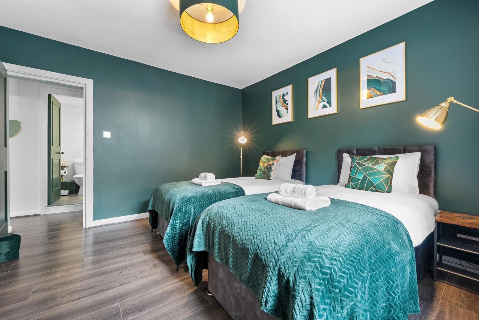 Chic 2 Bedroom Apartment Near Liverpool Street By Gold Stays Londres Extérieur photo